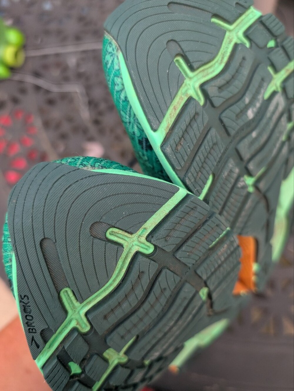 Brooks Ghost RUN LUCKY Irish Running Shoes Women’s Size 8 St Patrick’s Day - Picture 8 of 8